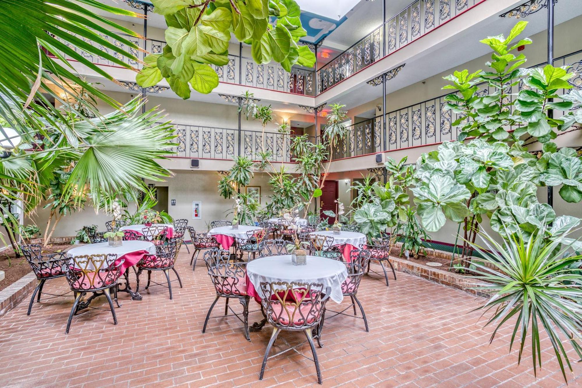 Oyo Townhouse Tulsa Woodland Hills Hotel Ngoại thất bức ảnh