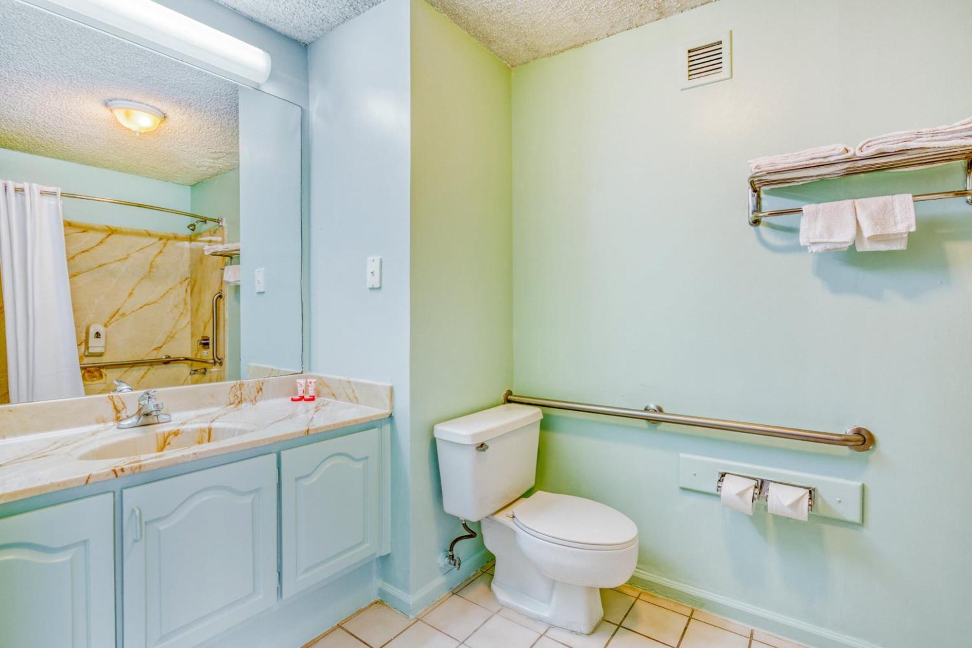 Oyo Townhouse Tulsa Woodland Hills Hotel Ngoại thất bức ảnh
