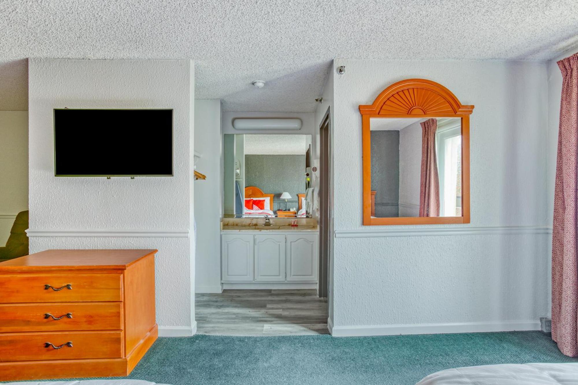 Oyo Townhouse Tulsa Woodland Hills Hotel Ngoại thất bức ảnh