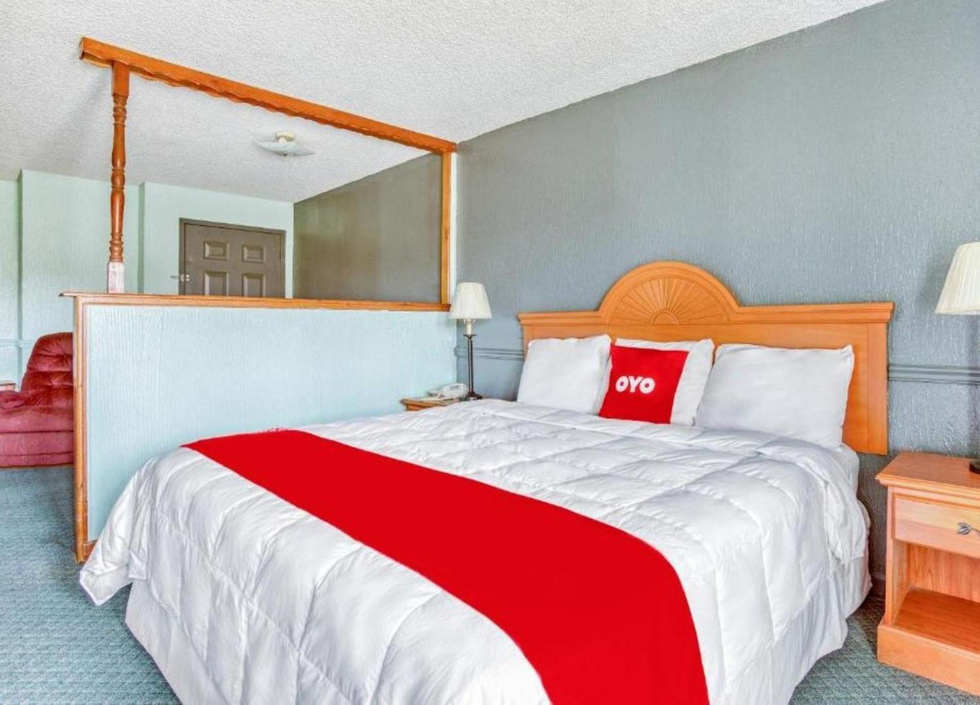 Oyo Townhouse Tulsa Woodland Hills Hotel Ngoại thất bức ảnh